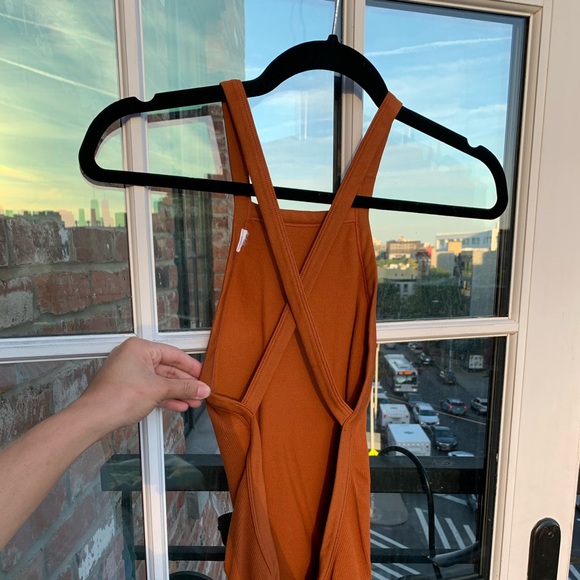 Cross Back Bodysuit - Picture 6 of 7